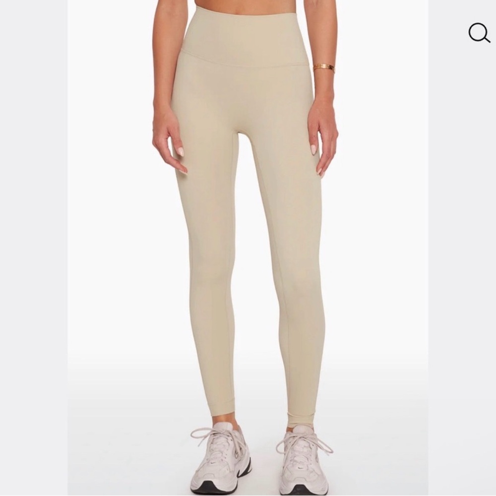 SET Active Oat Milk Beige High-Waisted Leggings